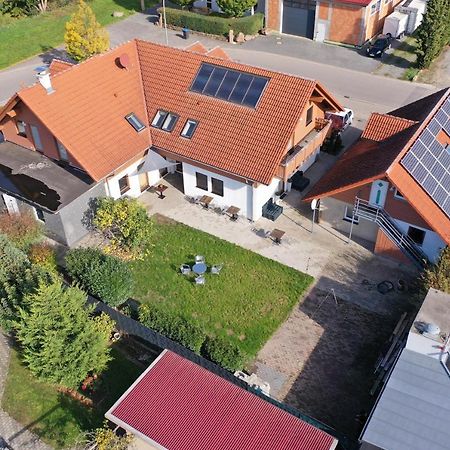 Pension Zum Paradies Harthausen  エクステリア 写真