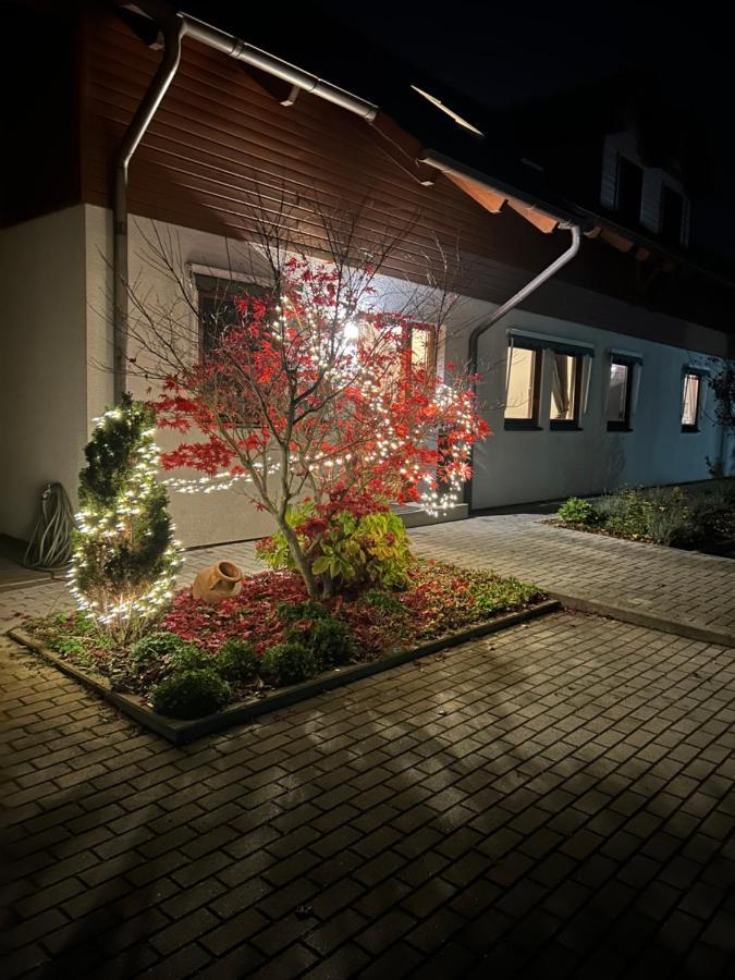 Pension Zum Paradies Harthausen  エクステリア 写真