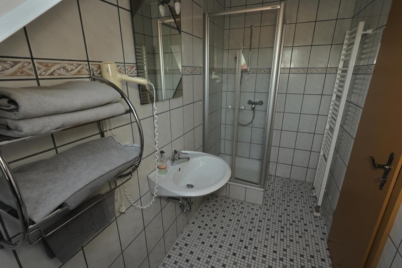 Pension Zum Paradies Harthausen  エクステリア 写真