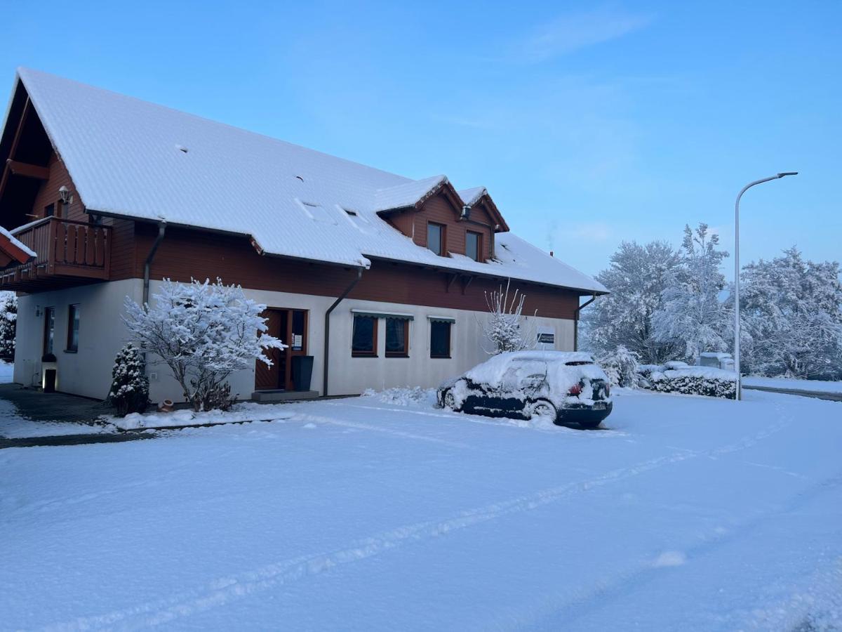 Pension Zum Paradies Harthausen  エクステリア 写真